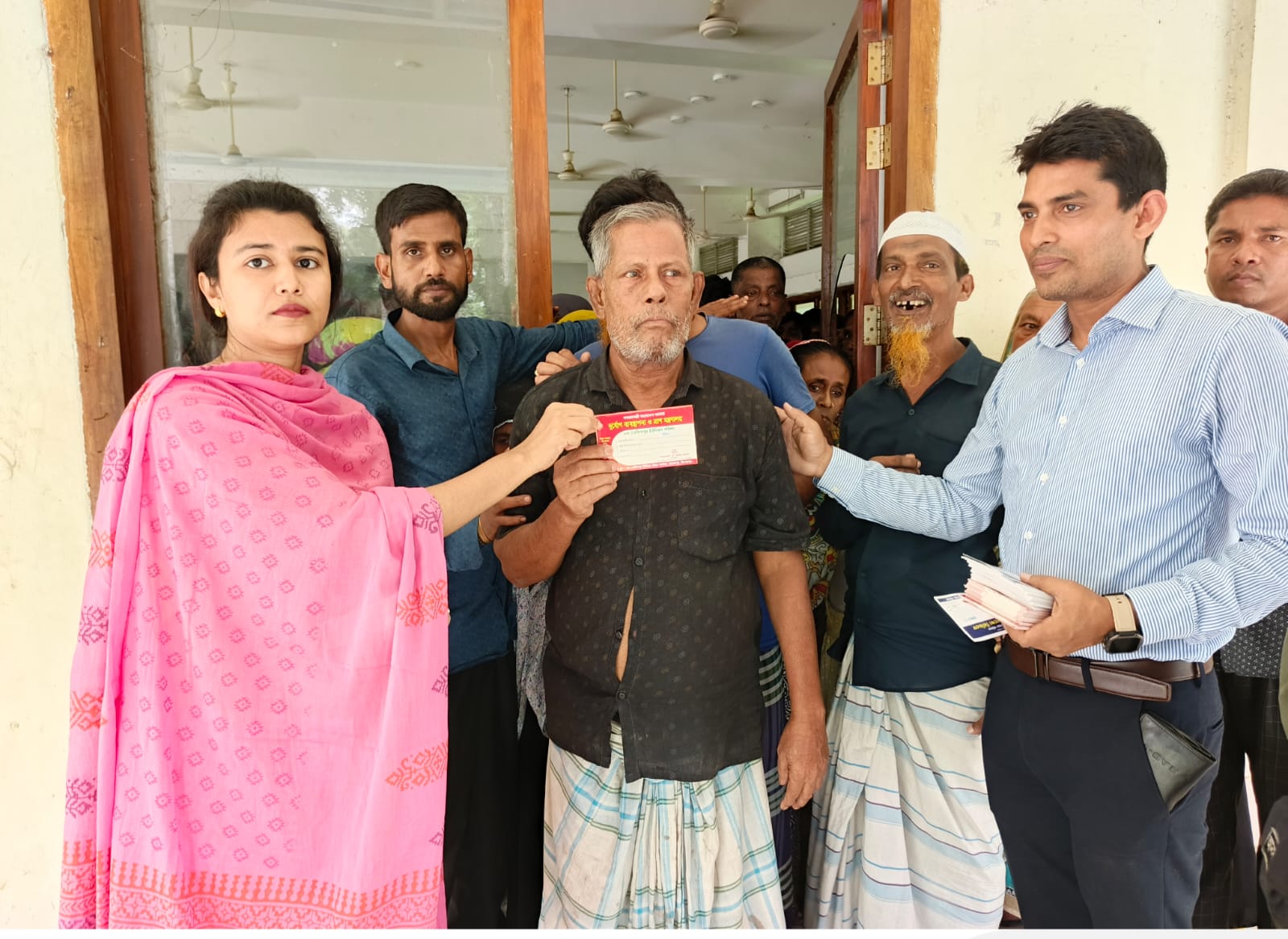 Helpless people flock to the upazila for VGF cards, UNO did not disappoint